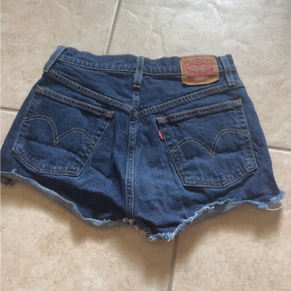 Levi’s dark denim shorts - Picture 2 of 3